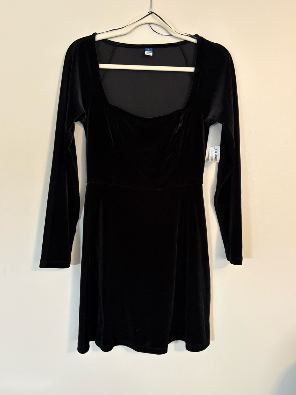 NWT Old Navy Black Velvet Fit & Flare Mini Dress Long Sleeve Size Small